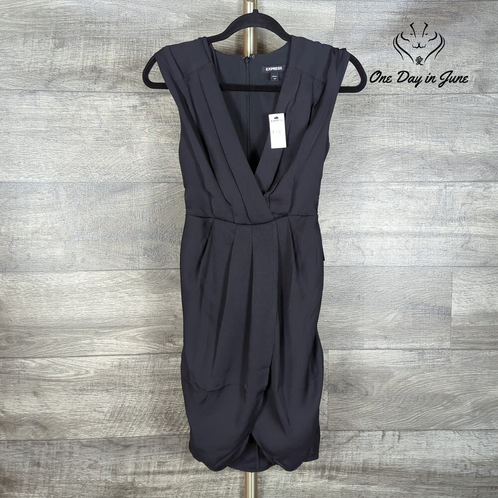 Express V Neck Knee Length Dress Size XXS